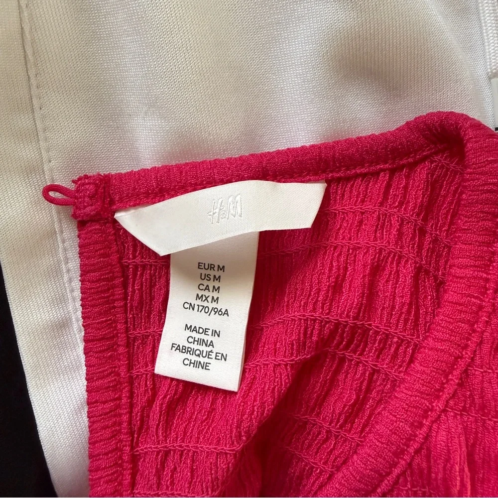 H&M Ruffle Top - Picture 3 of 3